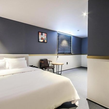Deluxe Motel 거제 외부 사진