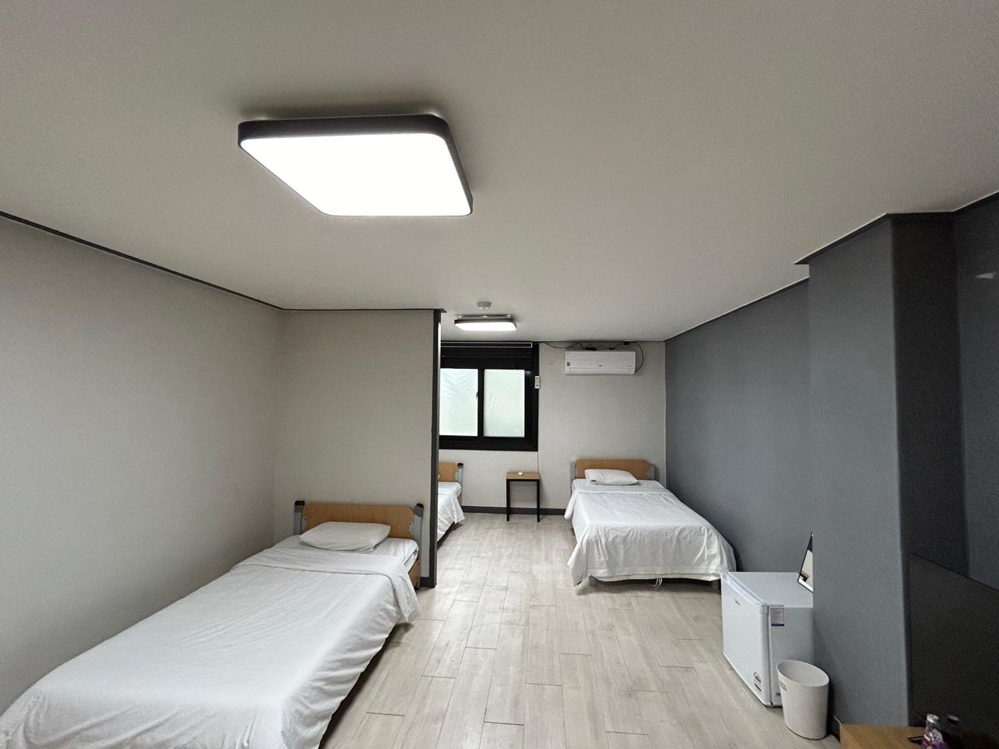 Deluxe Motel 거제 객실 사진
