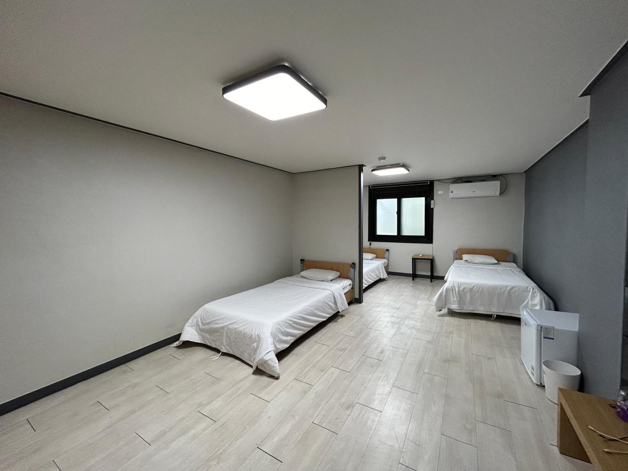 Deluxe Motel 거제 객실 사진
