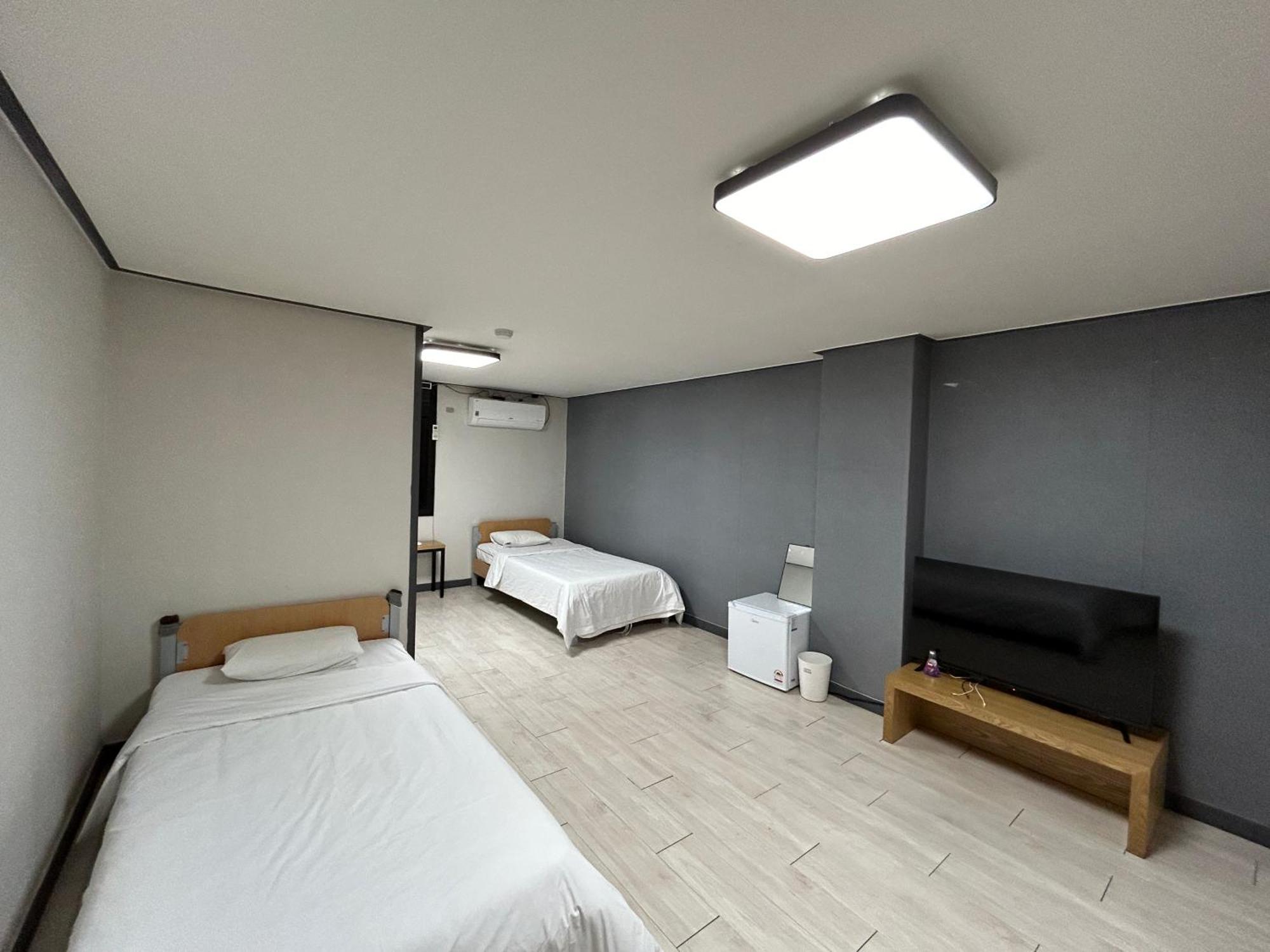 Deluxe Motel 거제 객실 사진