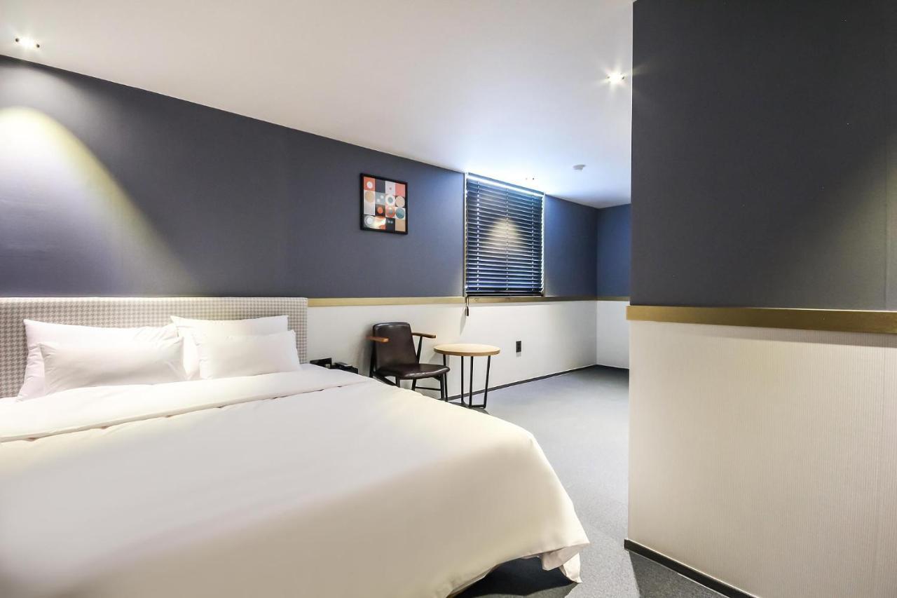 Deluxe Motel 거제 외부 사진