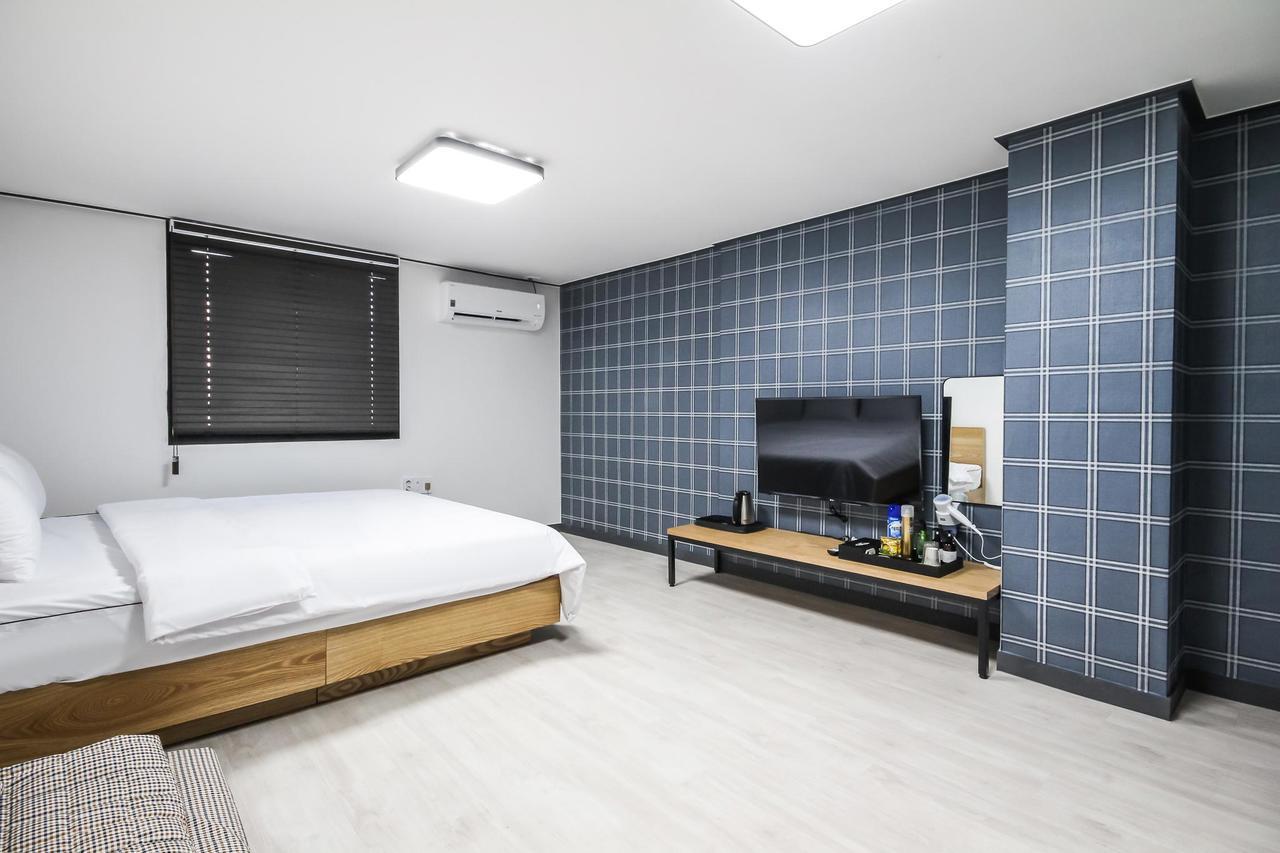 Deluxe Motel 거제 외부 사진