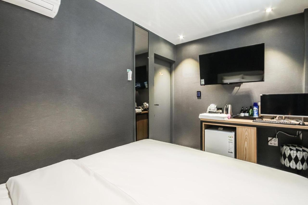 Deluxe Motel 거제 외부 사진